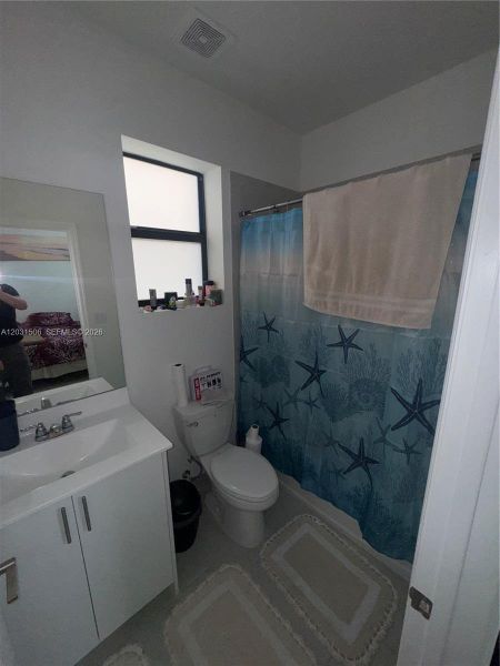 Furnished interior view inside a new home in , Homestead (Image 8).