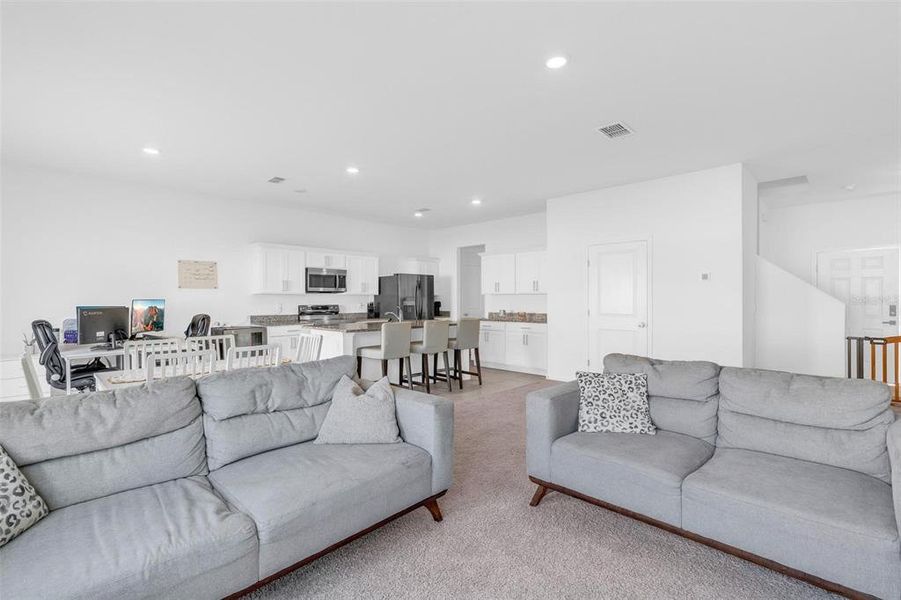 Furnished interior view inside a new home in , Minneola (Image 5).