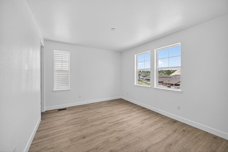 Spacious, unfurnished interior of a new home in Macanta, Castle Rock (Image 15). Spacious, unfurnished interior of a new home in Macanta, Castle Rock (Image 15).