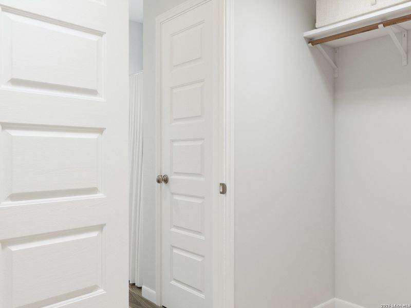 Spacious, unfurnished interior of a new home in Timber Creek, San Antonio (Image 25). Spacious, unfurnished interior of a new home in Timber Creek, San Antonio (Image 25).