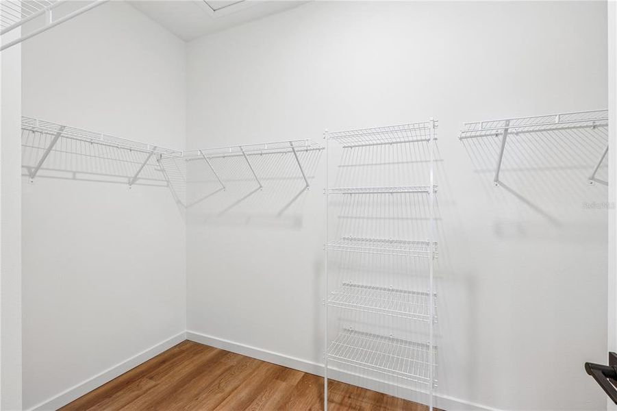 Spacious, unfurnished interior of a new home in Sabana Reserve, Ocala (Image 13).