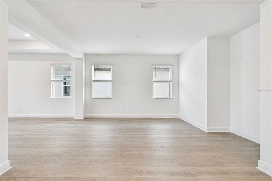 Spacious, unfurnished interior of a new home in Creeks Edge at Twin Rivers, Parrish (Image 21).