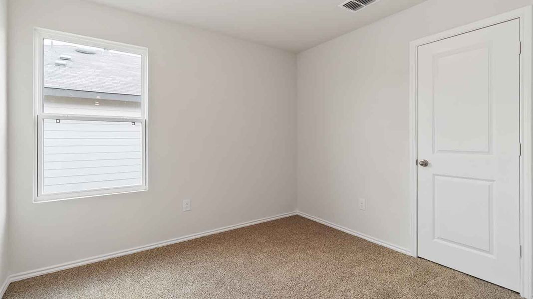 Representative unfurnished interior of a home built from the Atlanta by D.R. Horton in Watermark, Alvin (Image 14).