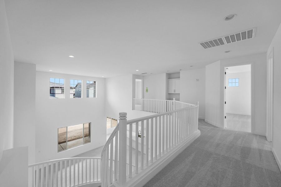 Image 27 of a home in Ellsworth Ranch Voyage Collection.