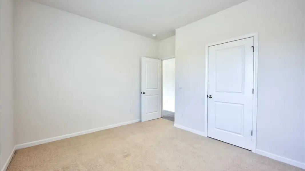 Spacious, unfurnished interior of a new home in Saddlebrook, Rocky Mount (Image 21).