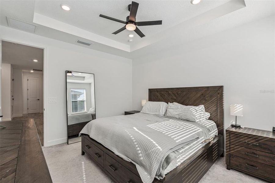 Furnished interior view inside a new home in , Winter Garden (Image 38).