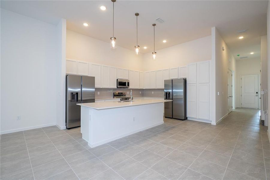 Furnished interior view inside a new home in , Orlando (Image 18).