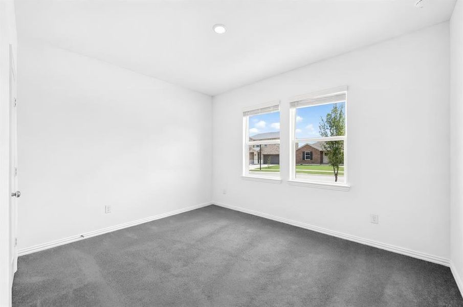 2620 Glacier Road ~ Ready Now!