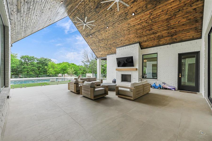 Exterior details and patio area of a home in , Fairview (Image 21).