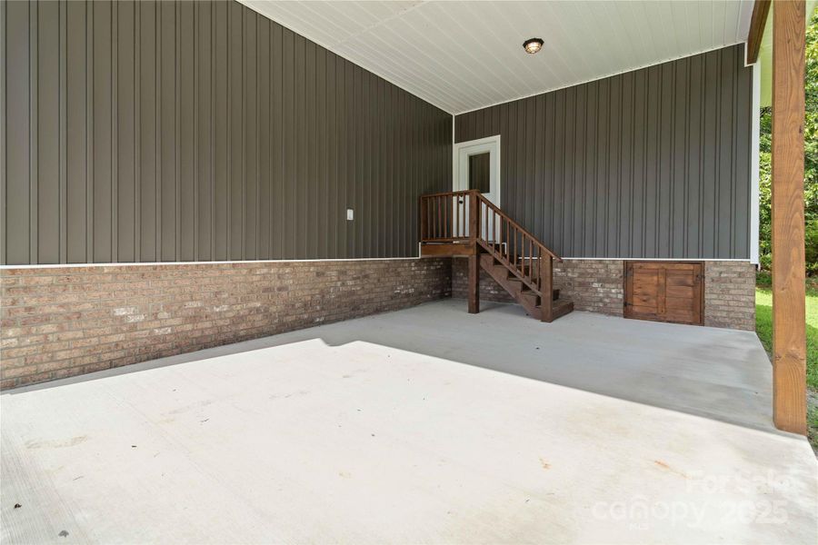 Image 27 of a home in .