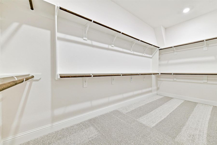 Spacious, unfurnished interior of a new home in , Manvel (Image 29).