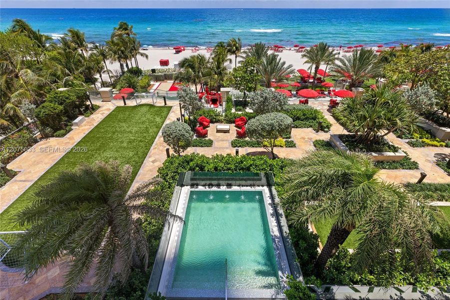 Community amenities in , Sunny Isles Beach (Image 54).