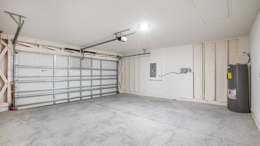 Representative unfurnished interior of a home built from the Violet by Maronda Homes in Coastal Communities, Edgewater (Image 26).