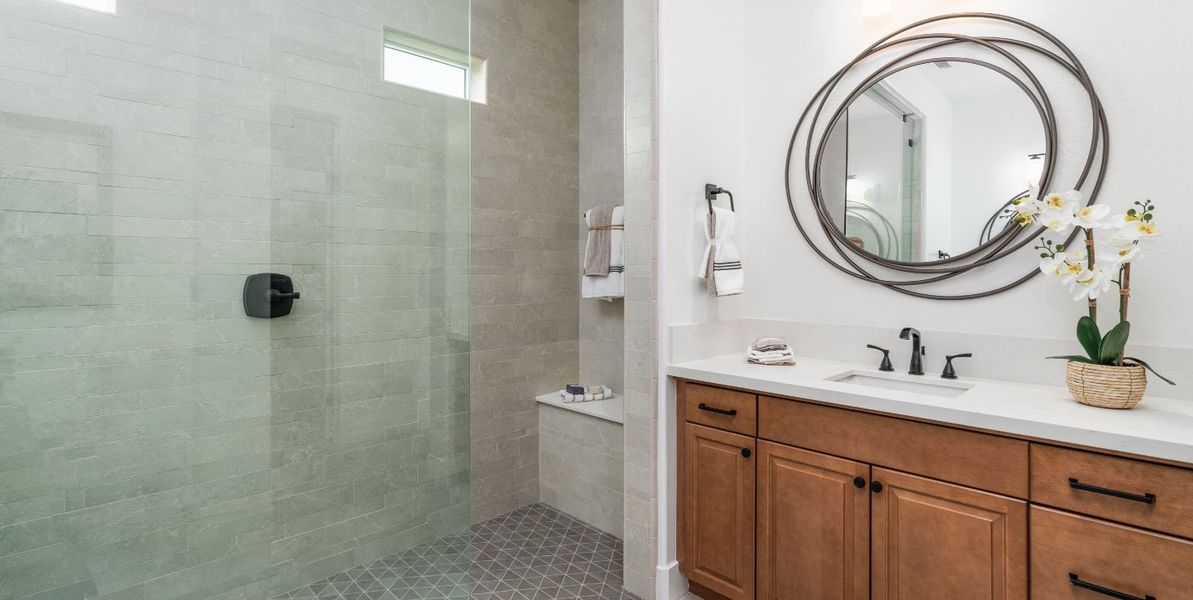 1440x724 Hilltop-Sunflower-Primary-Bath