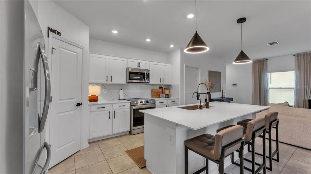 Furnished interior view inside a new home in , Winter Haven (Image 9).