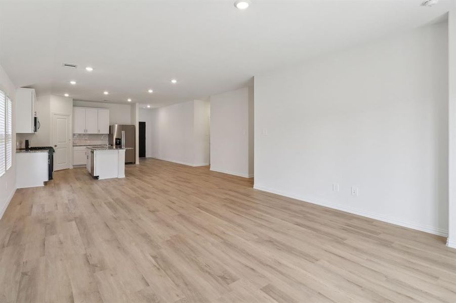 Photo is not of the actual home, but is an inspirational photo of builder’s model home and may depict options, furnishings, and/or decorator features that are not included.