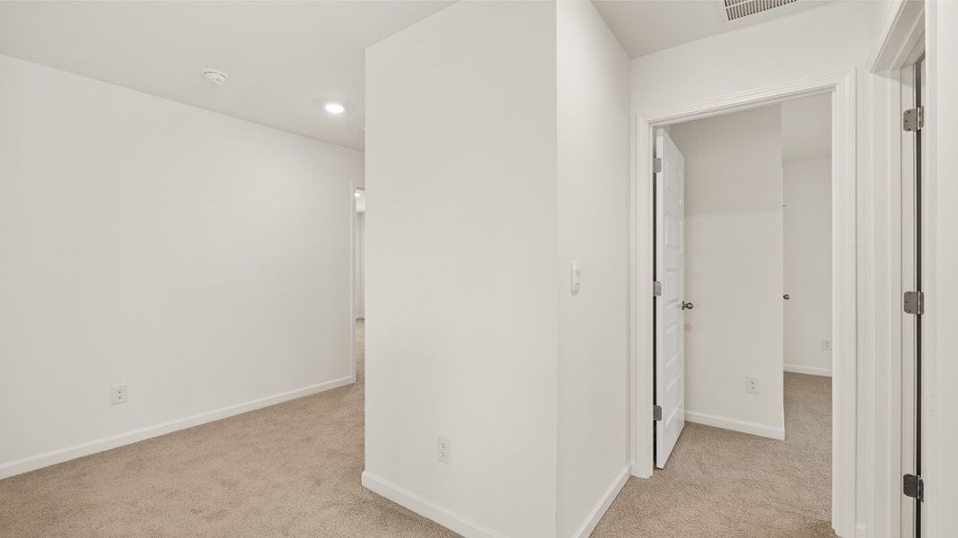 Image 51 of a home in Estates at Deer Hollow.