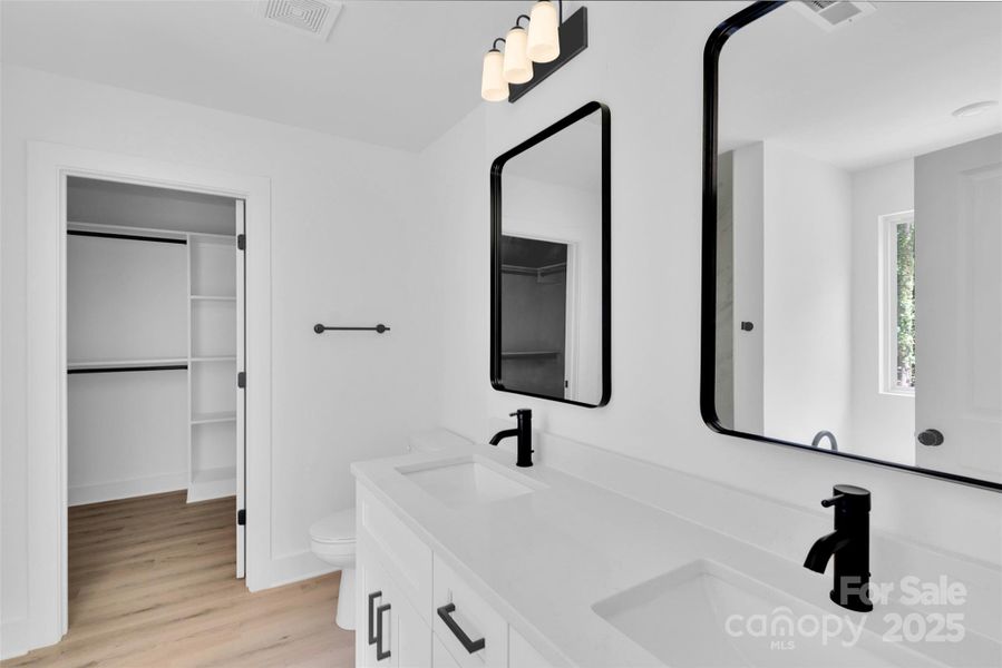 Image 30 of a home in .