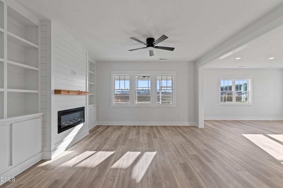 12-4400 Fairhaven Dr_2435