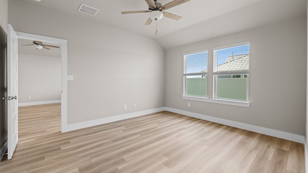 Spacious, unfurnished interior of a new home in The Islands of Rockport, Rockport (Image 20).