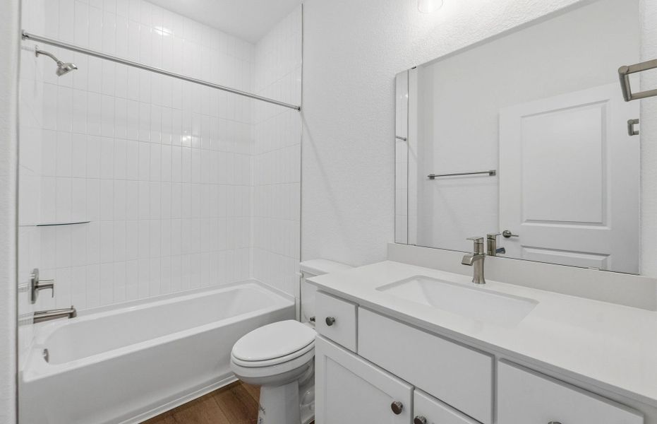 Furnished interior view inside a new home in Sun City Texas, Georgetown (Image 7).