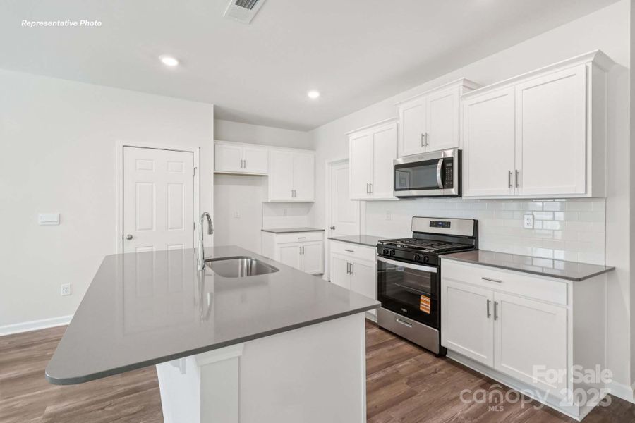 Furnished interior view inside a new home in Stanton, Richburg (Image 10).