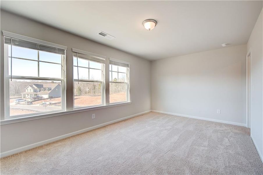 Spacious, unfurnished interior of a new home in Chapel Hill, Newnan (Image 23).