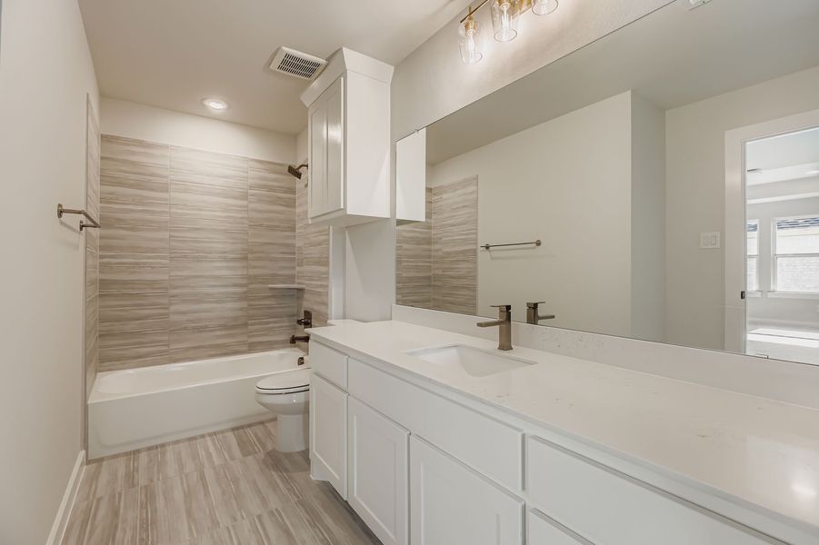 3520 Chivalry Lane - Bathroom 3520 Chivalry Lane - Bathroom