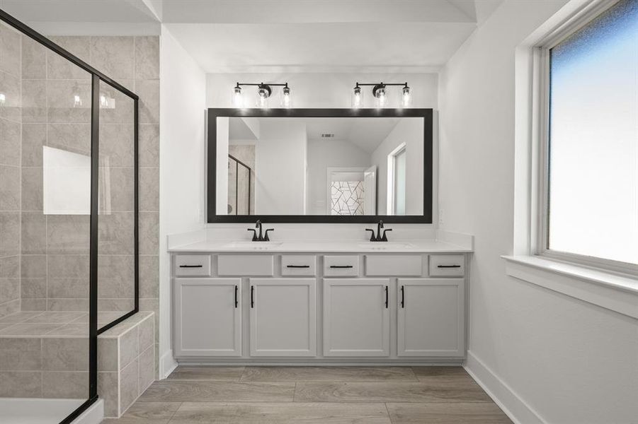 1206 Laurel- Primary Suite-4 1206 Laurel- Primary Suite-4