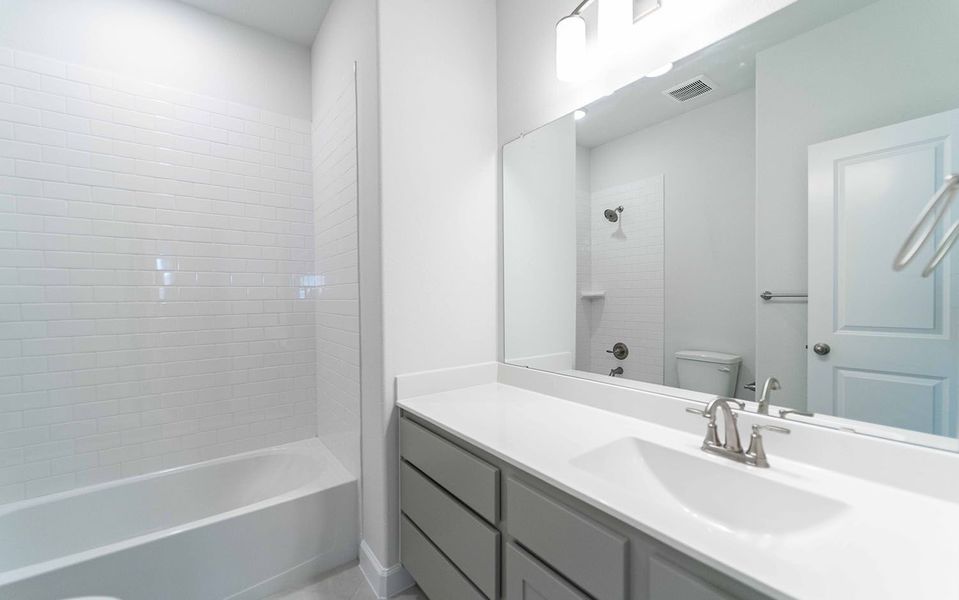 Furnished interior view inside a new home in Heath Golf & Yacht Club, Heath (Image 11). Furnished interior view inside a new home in Heath Golf & Yacht Club, Heath (Image 11).