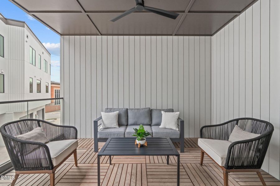 Covered Porch & Balcony Covered Porch & Balcony