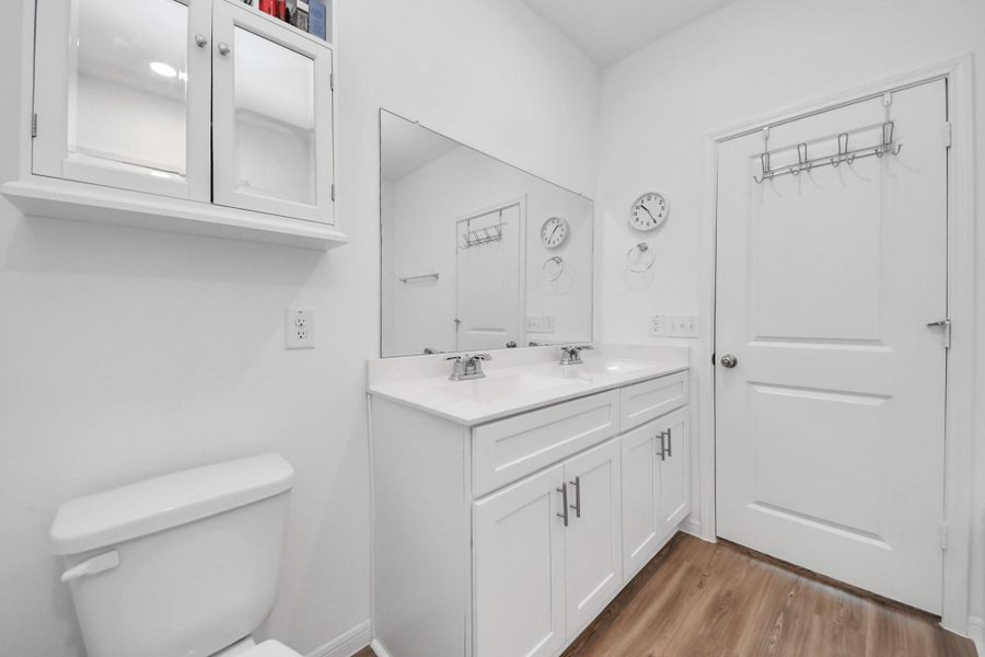 Secondary bathroom #2