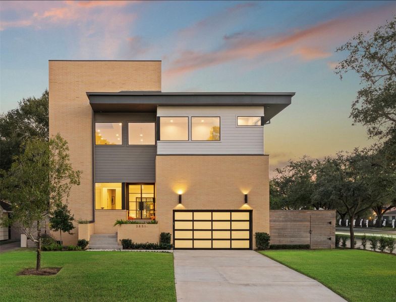 Image 34 of a home in .