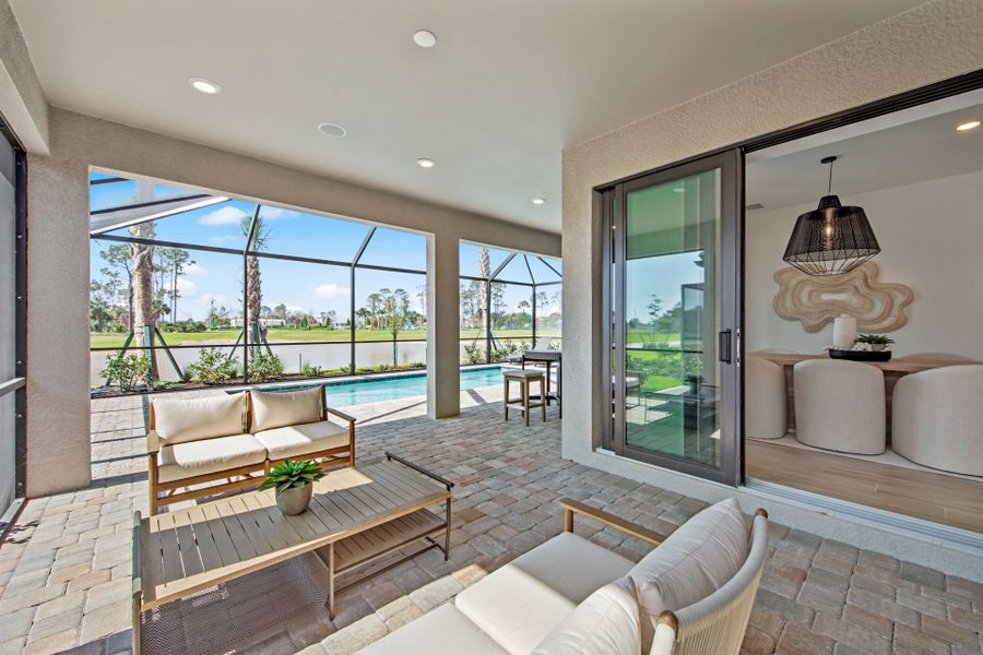 Screened-in pool and spacious lanai Screened-in pool and spacious lanai