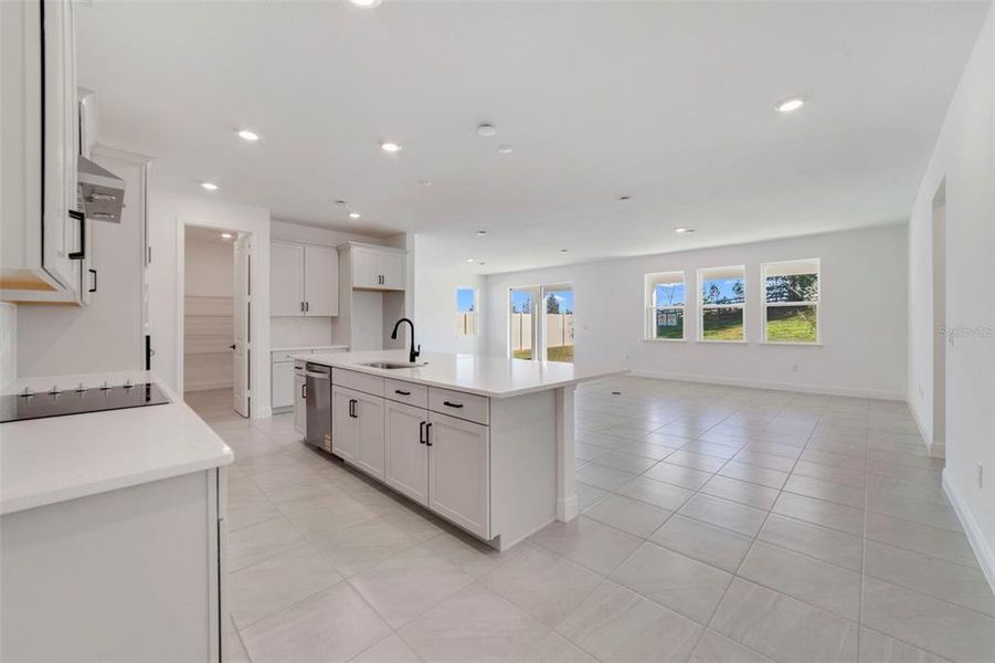 Furnished interior view inside a new home in Vintner Reserve, Clermont (Image 6). Furnished interior view inside a new home in Vintner Reserve, Clermont (Image 6).