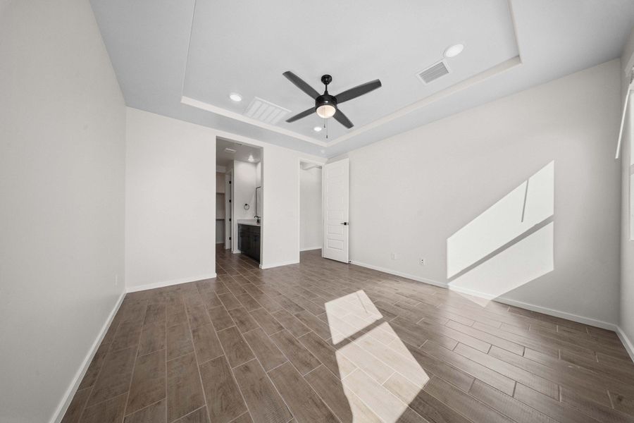 Representative unfurnished interior of a home built from the Prado by Hakes Brothers in Paseo Del Este, El Paso (Image 14).