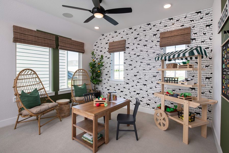 Representative furnished interior of a home built from the Laurel by Tri Pointe Homes in The Retreat at Harvest, Argyle (Image 12).