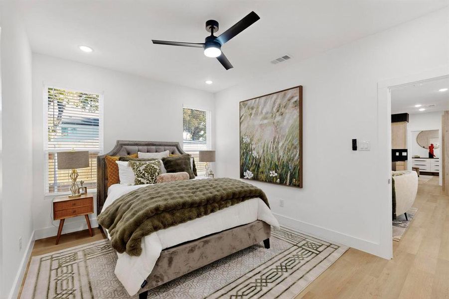 Furnished interior view inside a new home in , Dallas (Image 7).