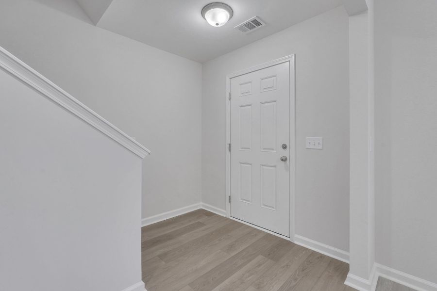 Representative unfurnished interior of a home built from the The Birch by Smith Family Homes in Lakeview Pines, Statesboro (Image 19).