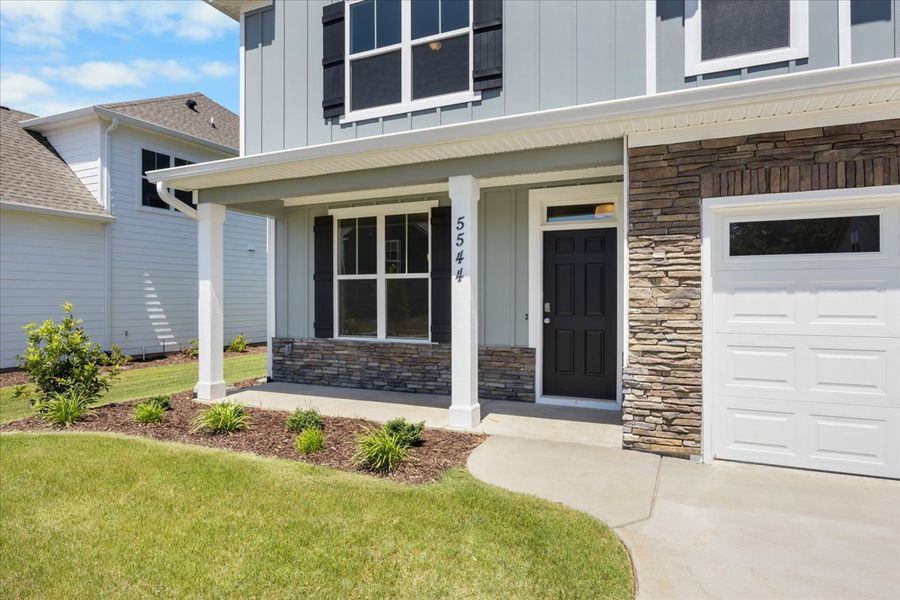 Exterior details and patio area of a home in Tillery Park, Grovetown (Image 3).