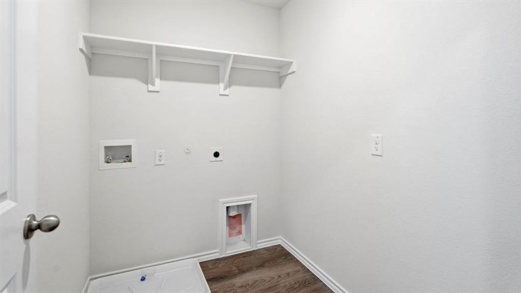 Spacious, unfurnished interior of a new home in Arbor Trails South, Princeton (Image 25).