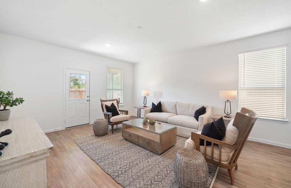 MODEL HOME images may NOT be consistent with the finished product. MODEL HOME images may NOT be consistent with the finished product.