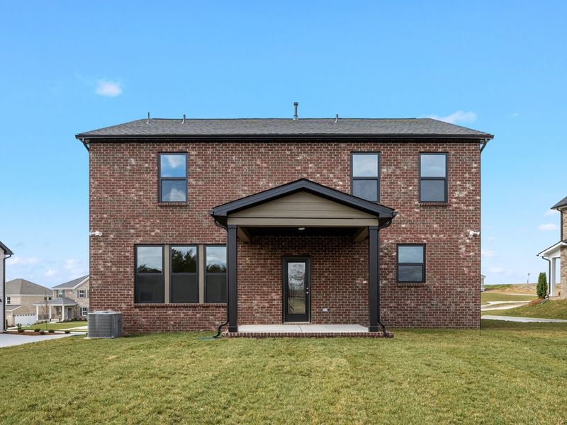 Exterior details and patio area of a home in Benders Cove, Mount Juliet (Image 27).