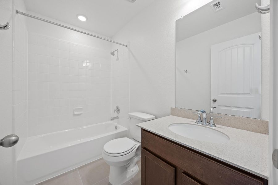 Furnished interior view inside a new home in Overlook Ranch, Georgetown (Image 7). Furnished interior view inside a new home in Overlook Ranch, Georgetown (Image 7).