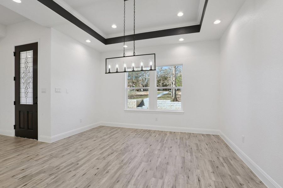 Spacious, unfurnished interior of a new home in , Elgin (Image 21).