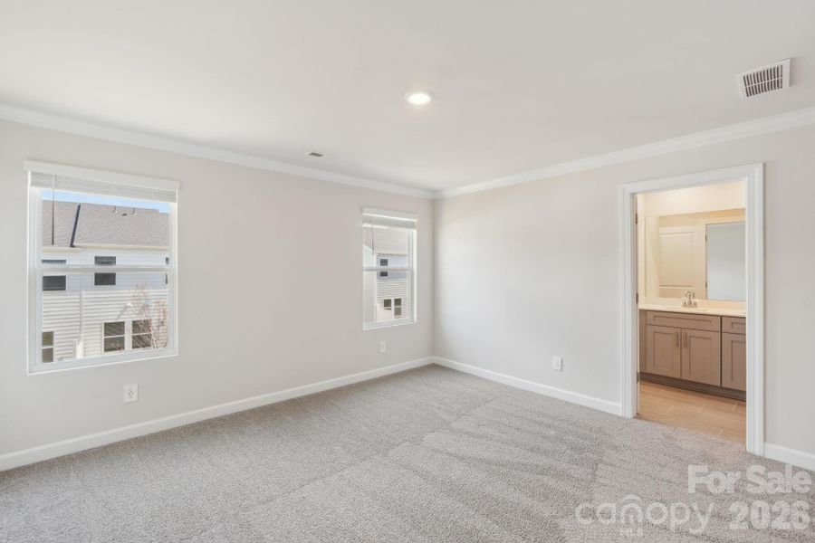 Photo is not of the actual home, but is an inspirational photo of builder’s model home and may depict options, furnishings, and/or decorator features that are not included Photo is not of the actual home, but is an inspirational photo of builder’s model home and may depict options, furnishings, and/or decorator features that are not included