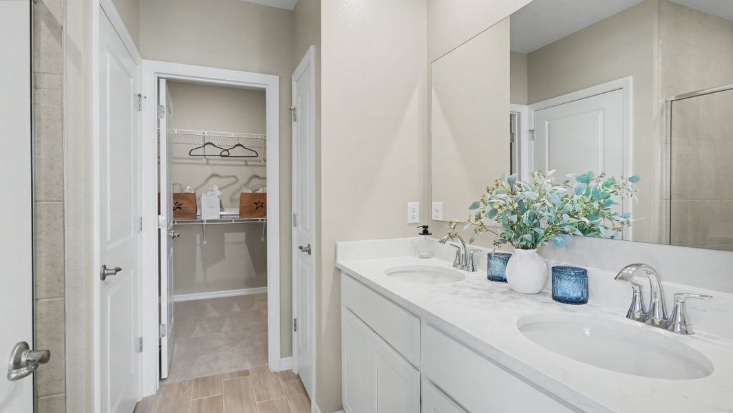 Representative furnished interior of a home built from the Lexington by Maronda Homes in Malabar Springs, Palm Bay (Image 29).