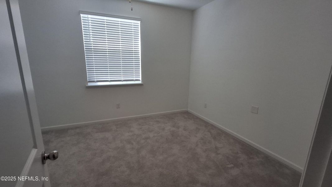 Spacious, unfurnished interior of a new home in , Jacksonville (Image 20).