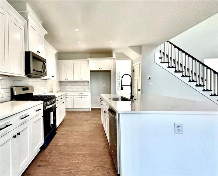 Furnished interior view inside a new home in , Waleska (Image 6).