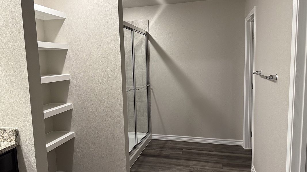 Image 25 of a home in London Towne. Image 25 of a home in London Towne.